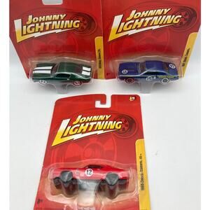 New 2010 Johnny Lightning Die Cast Chevrolet Camaros (3)  67 - 69 SS - 70 Z28